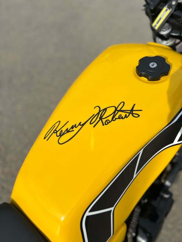 WIN THIS 1981 Yamaha RD250LC - Image 9