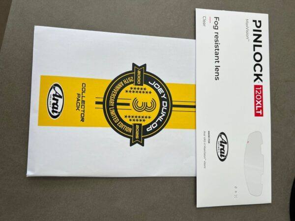 Arai RX-7V Evo Joey Dunlop Limited Edition (25th Anniversary) #188/600 - Image 10